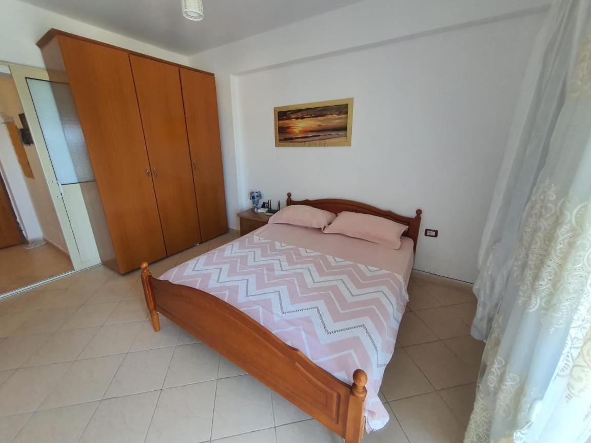 Eva Apartament Apartment Vlore Room photo